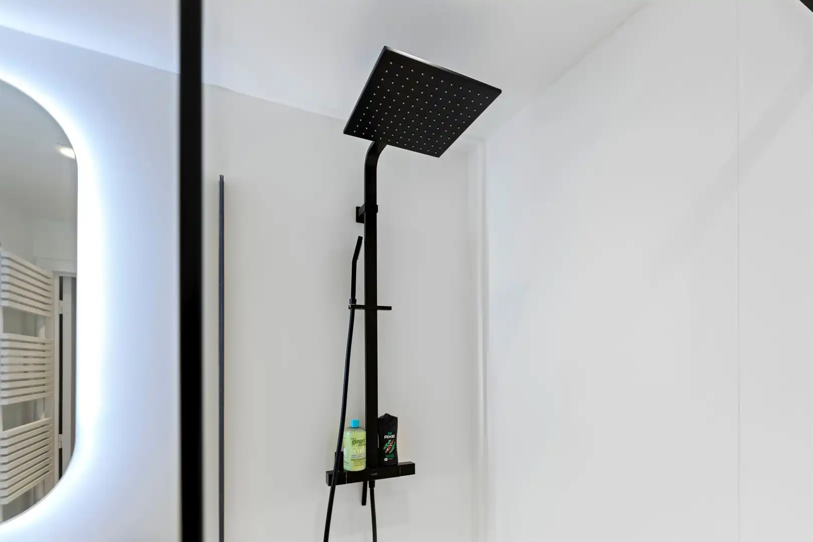 Bjzonder mooi afgewerkt appartement in topgebeouw foto 12