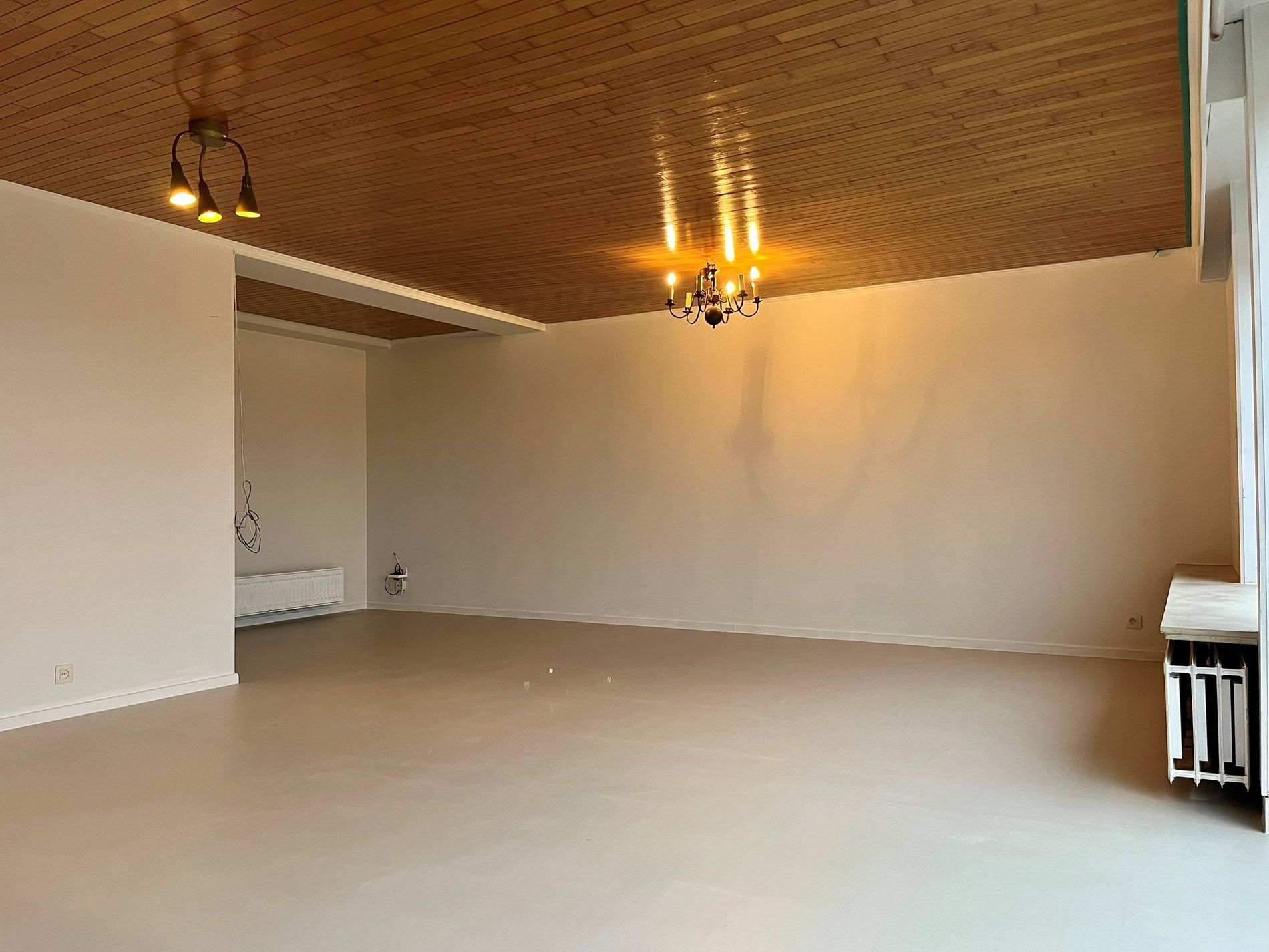 Appartement te koop op 2de verdieping in Roeselare!  foto 3