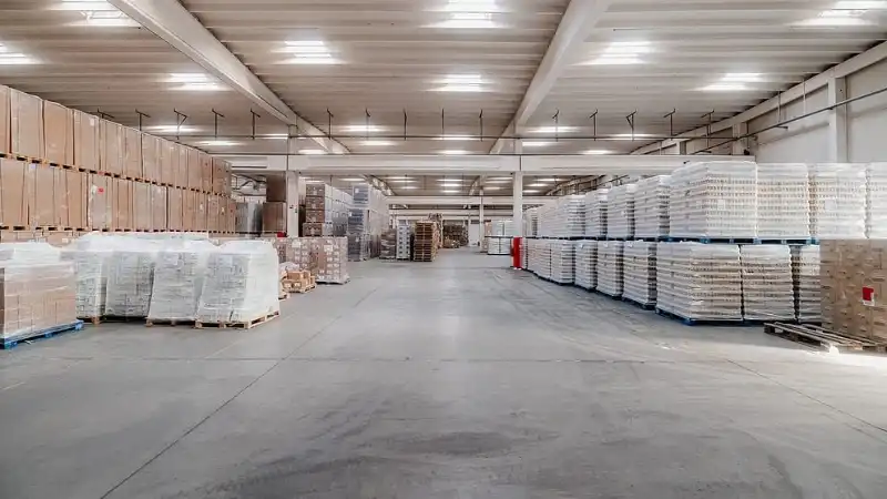 Logistiek magazijn te huur foto 3