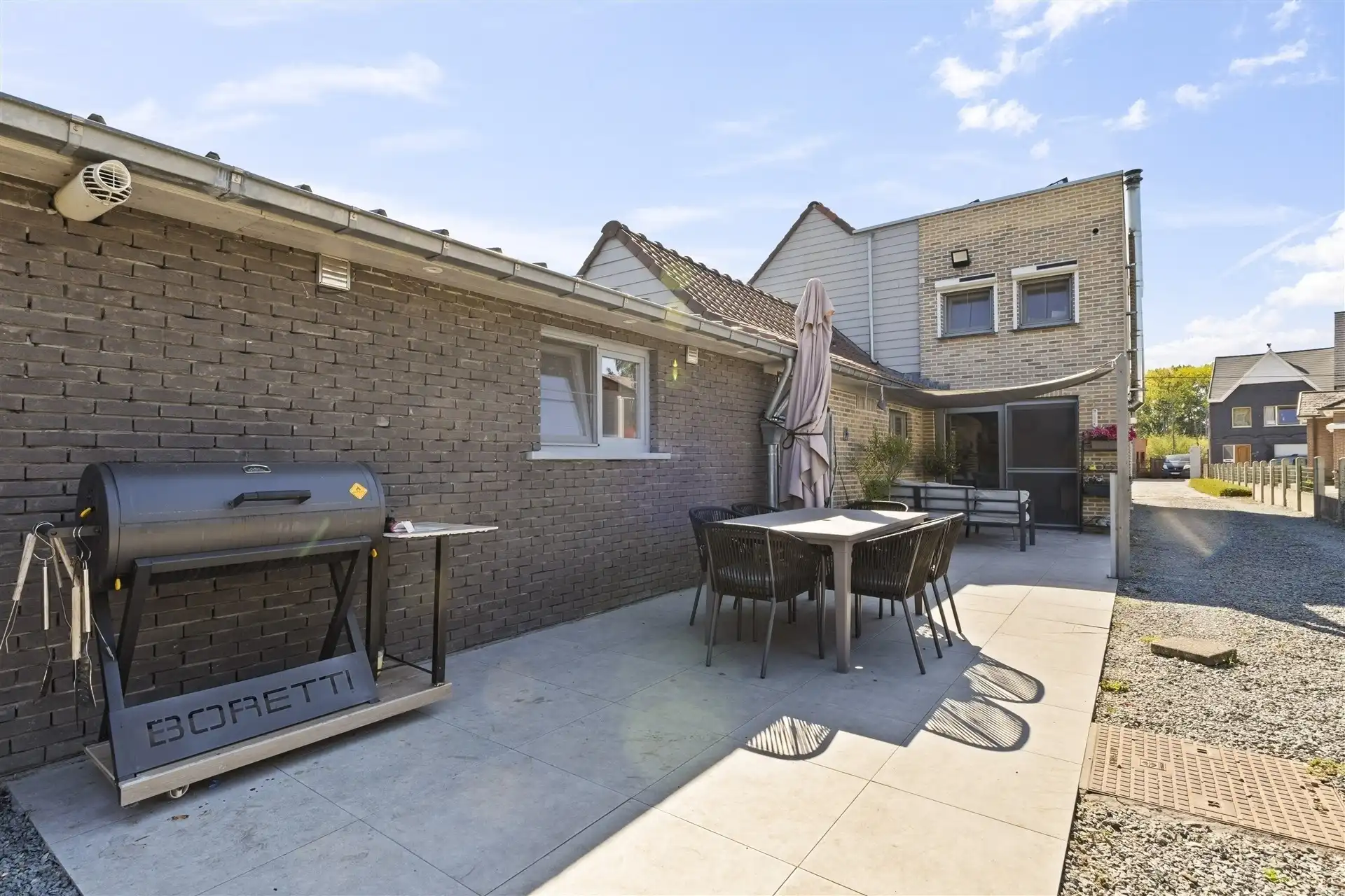 Leuke, open bebouwing op 1341m² grond.  foto 2