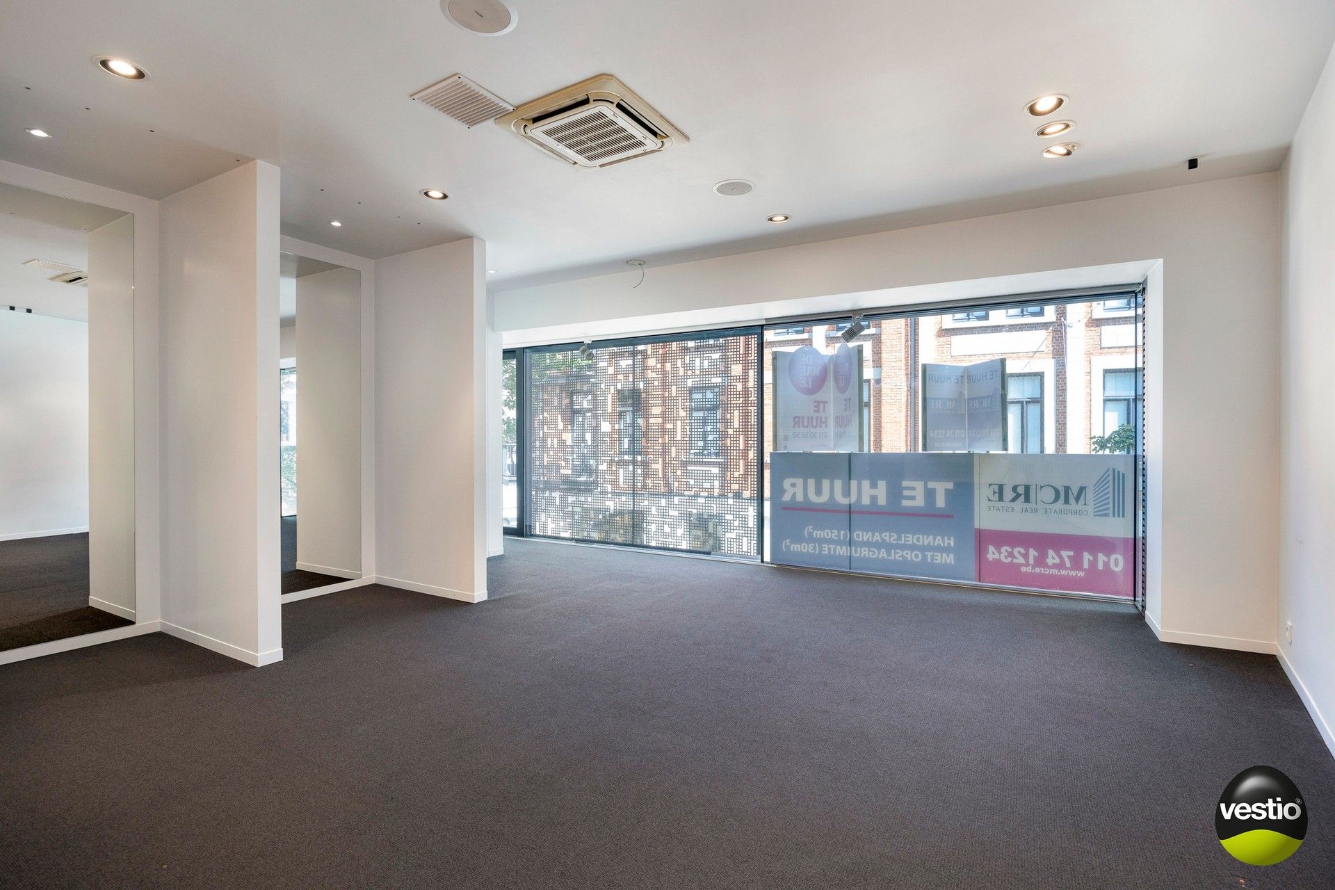 Architecturaal handelspand met bovenliggend (casco) appartement - Aldestraat 54. foto 8