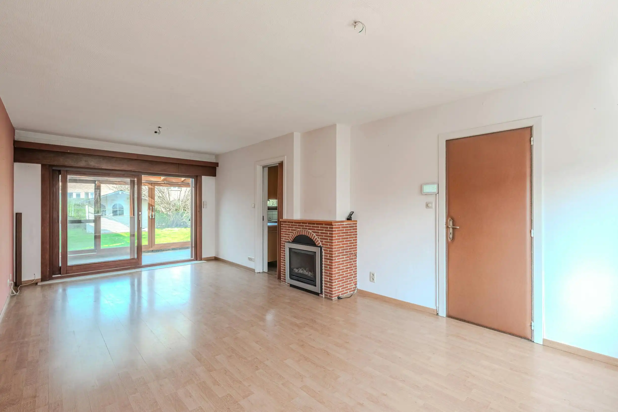 Halfopen woning met 4 slpks en zonnige tuin te Mariakerke foto 3