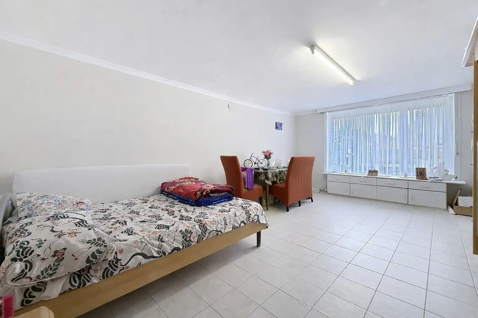 Centraal gelegen woning met terras en 1 slaapkamer foto 4