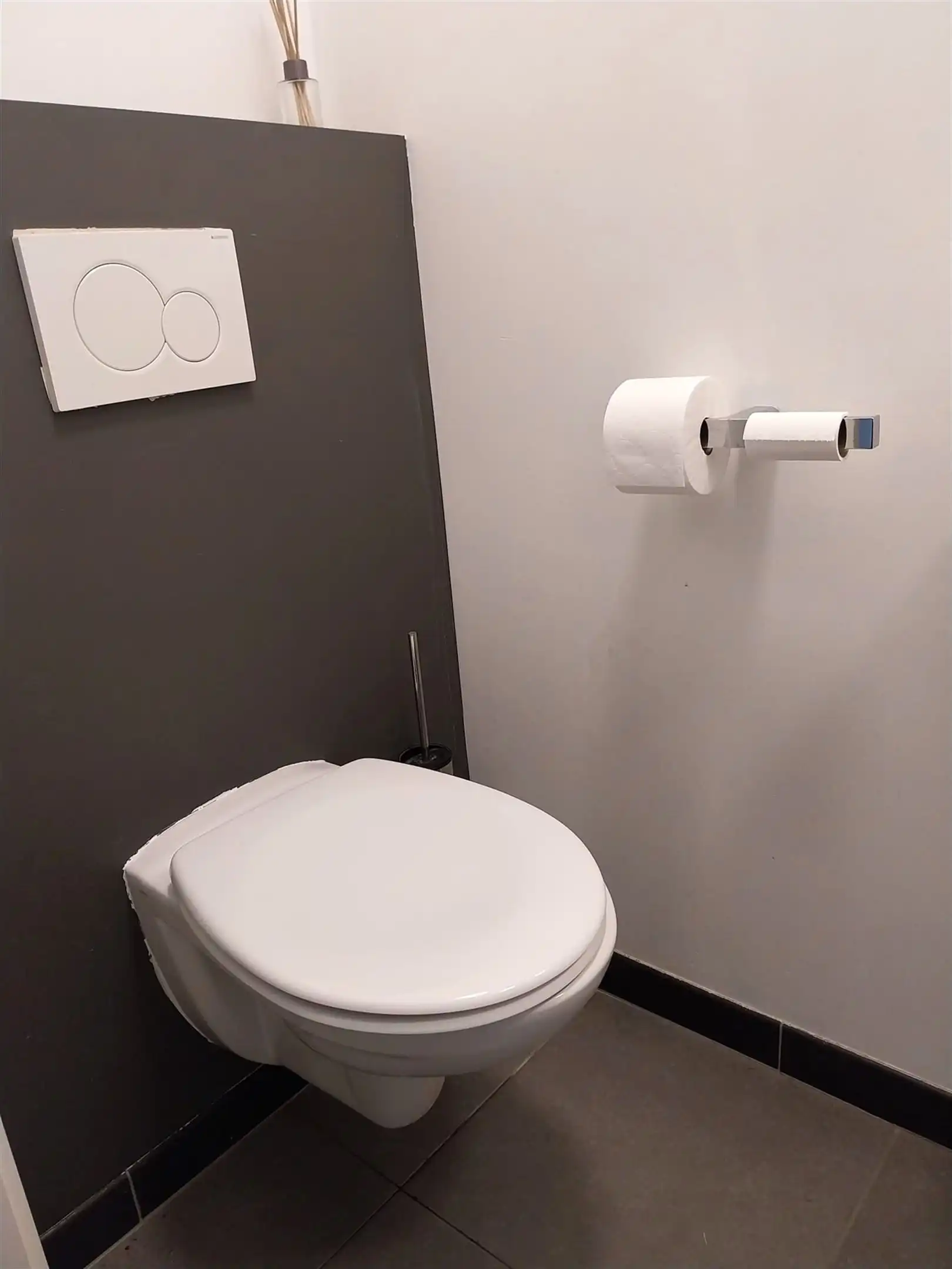 TE HUUR: Recent appartement met één slaapkamer te Heusden-Zolder! foto 8