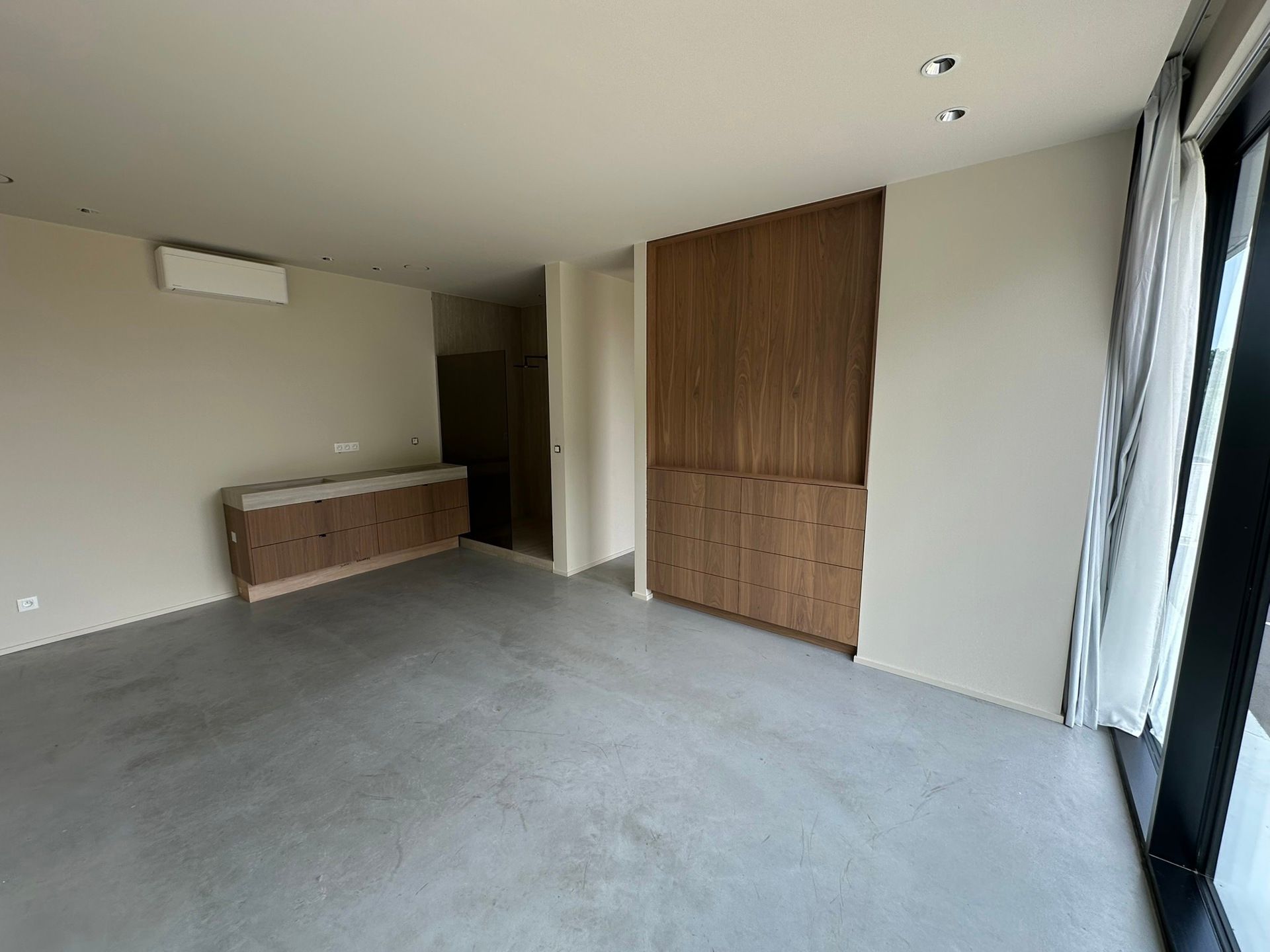 Prachtige nieuwbouw KMO-unit te koop in Stabroek  foto 16