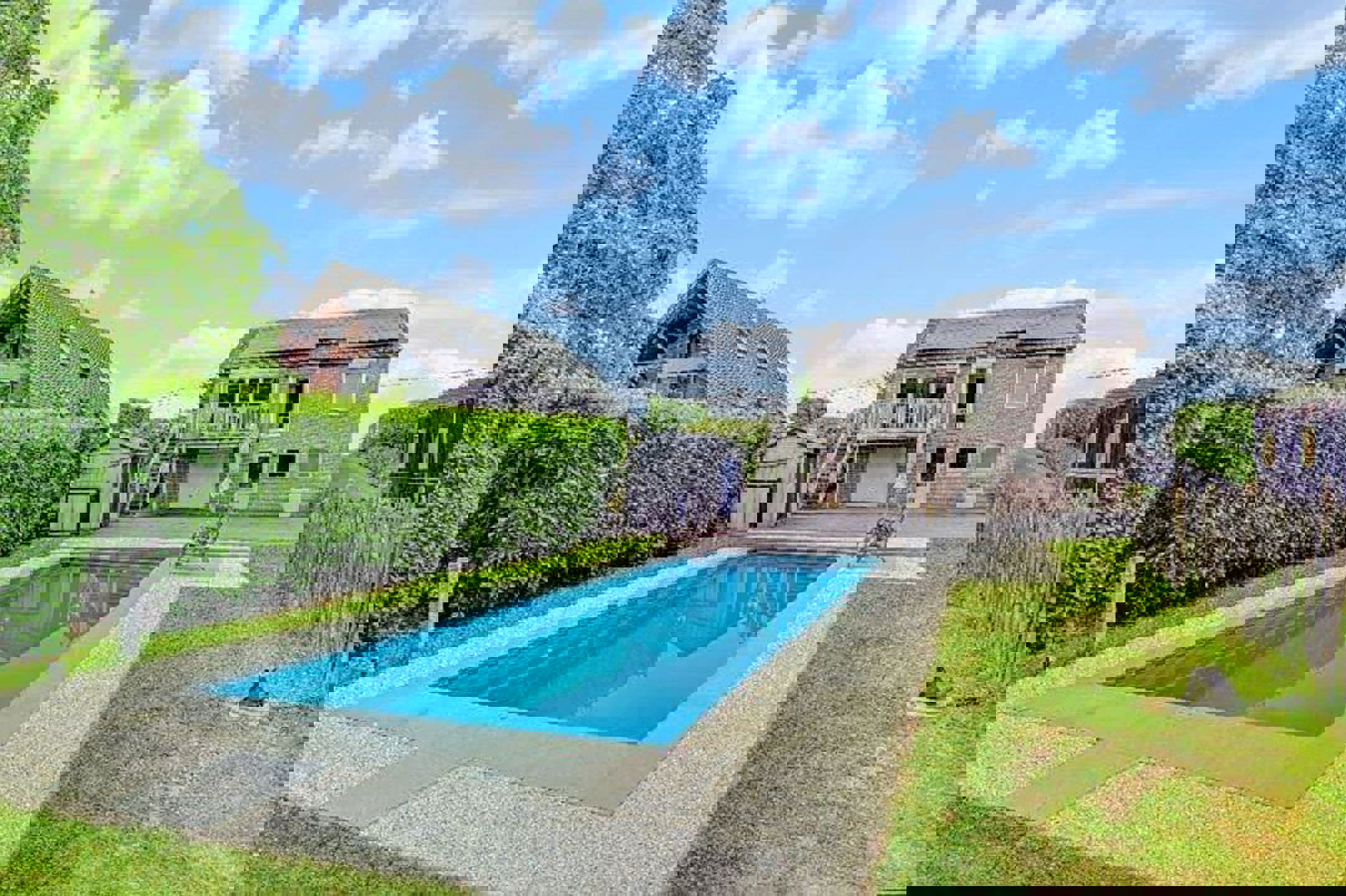 Instapklare woning met 2 slaapkamers en tuin foto 2