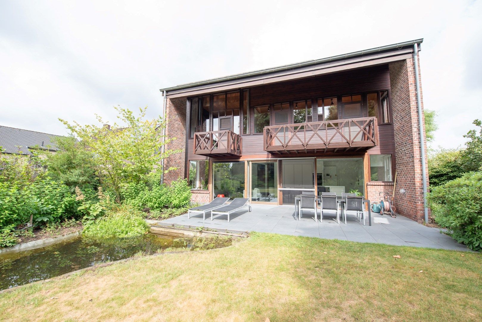 Prachtige villa te huur volledig omgeven in het groen! foto 25