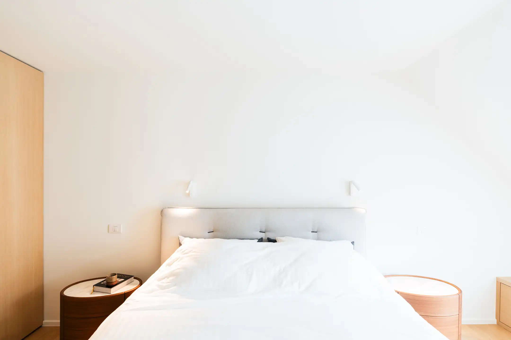 Sublieme zonnige penthouse met ruime terrassen en zijdelings zeezicht foto 21