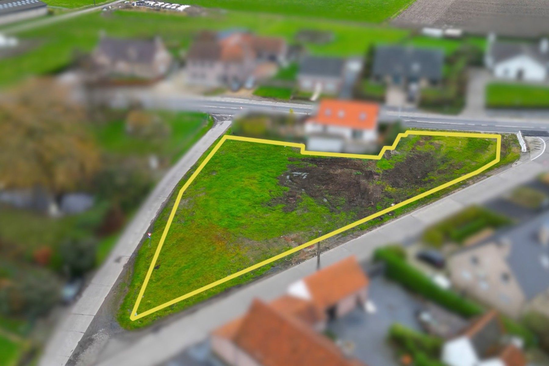 Ruime bouwgrond met verschillende bouwmogelijkheden foto 2