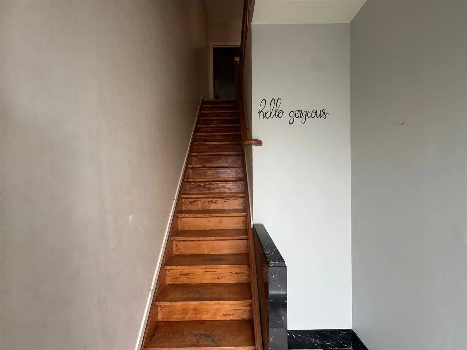 Verrassend ruime duplex aan stadsrand Sint-Niklaas foto 2