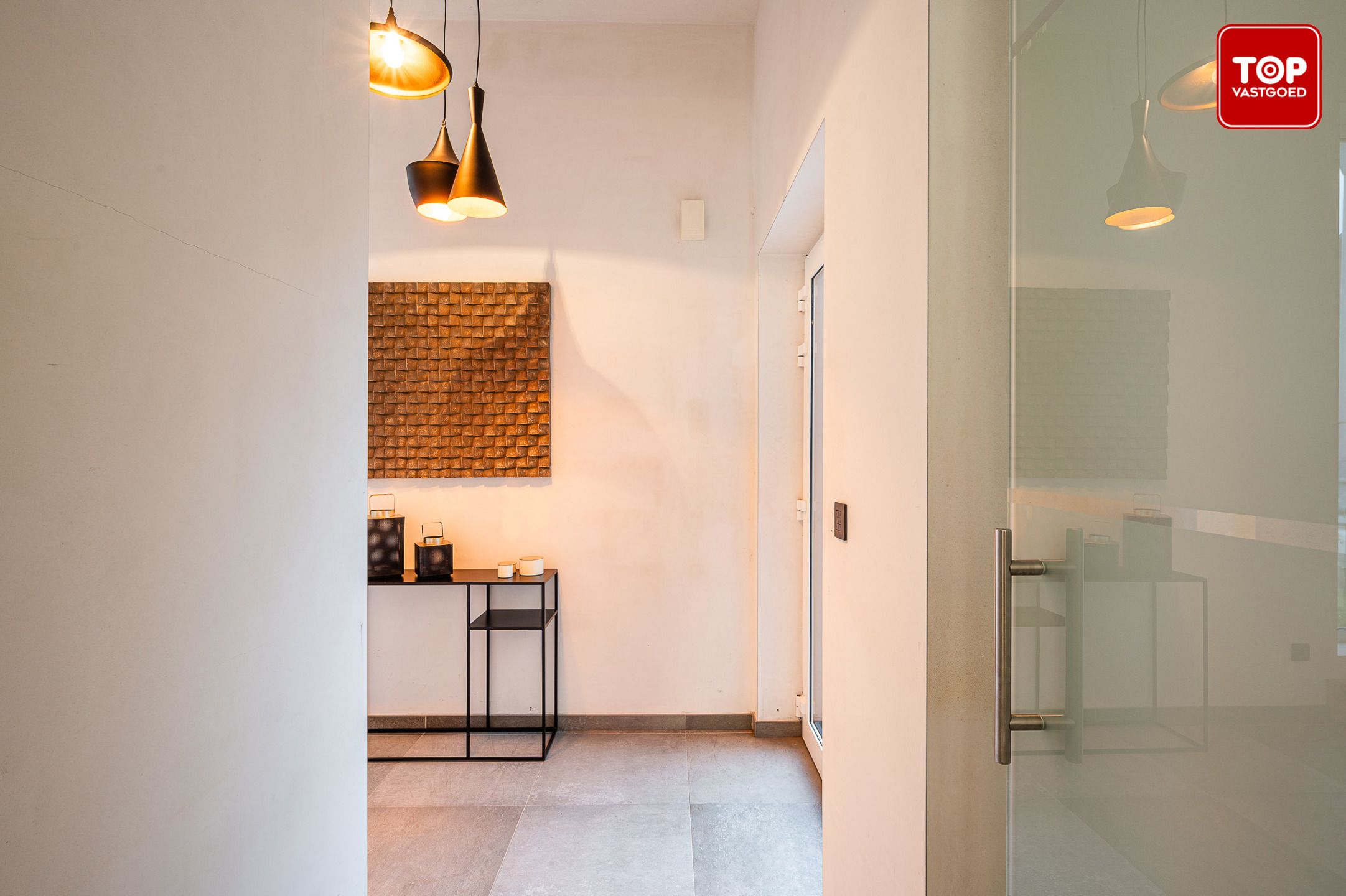 Instapklare woning (2016)  met 4 slaapkamers en tuin in residentiële wijk foto 5