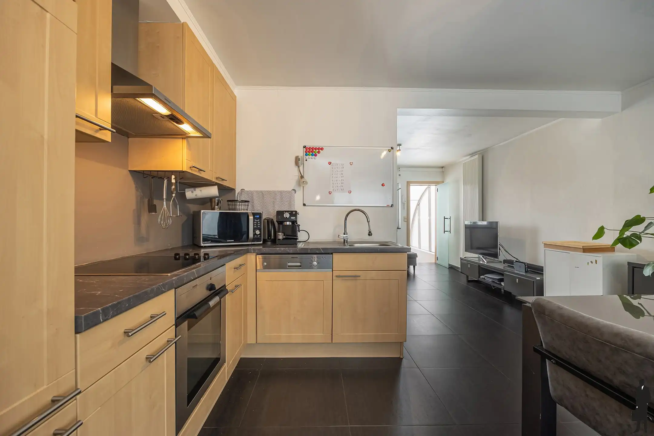 Charmante woning met 2 slaapkamers en tuin nabij centrum Sint-Gillis-Waas foto 10