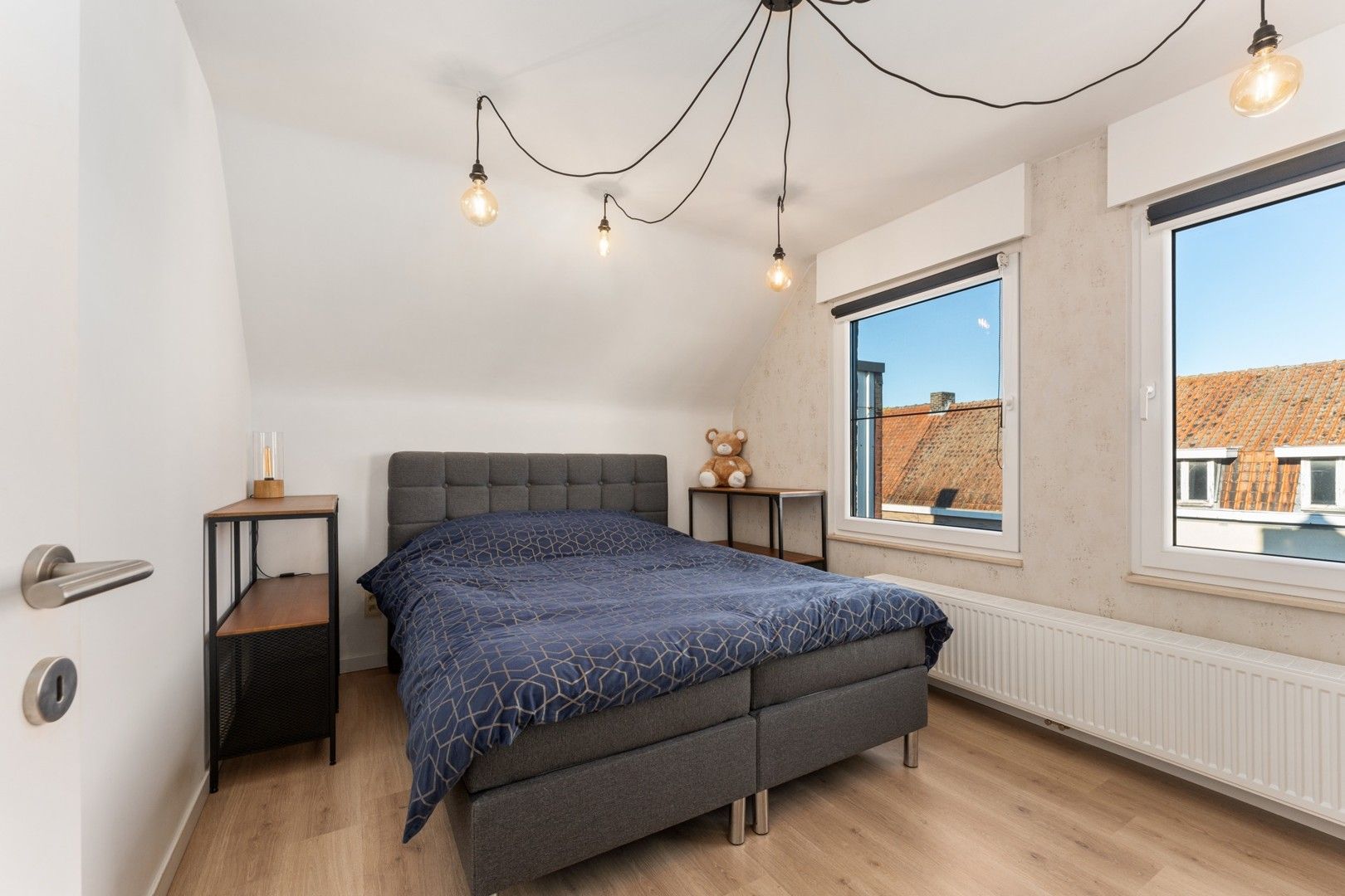 Instapklare woning met 2 slaapkamers op centrale ligging te Zwevezele! foto 12