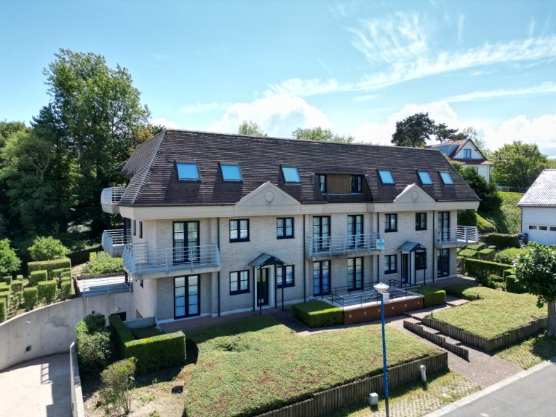 Gemeubeld en aangenaam appartement met zongericht terras gelegen in een rustige omgeving. foto 2