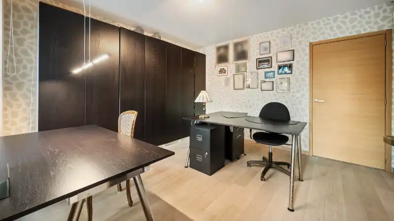 Moderne villa 247m² met bijgebouw-garage en zwembad op 58 are foto 28