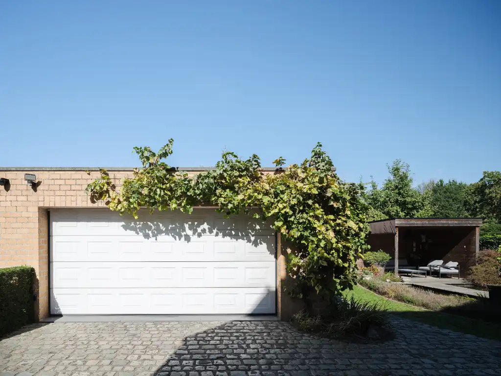 Karaktervolle gezinswoning met 4 slaapkamers, een bijbouw en een volwassen tuin foto 23