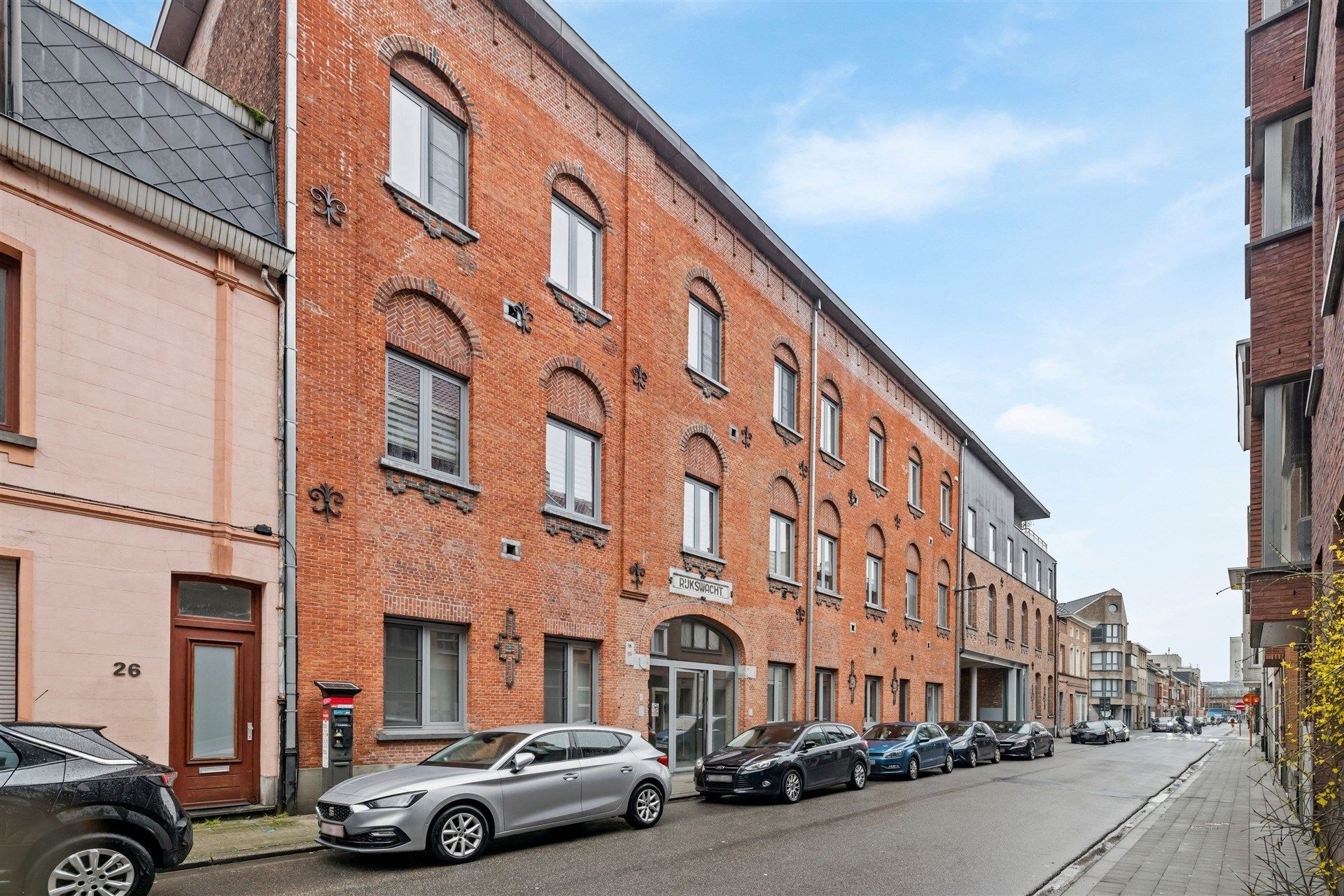 Uitzonderlijk ruim duplex appartement met loft allures in het hartje Sint-Niklaas (220m²) foto 26