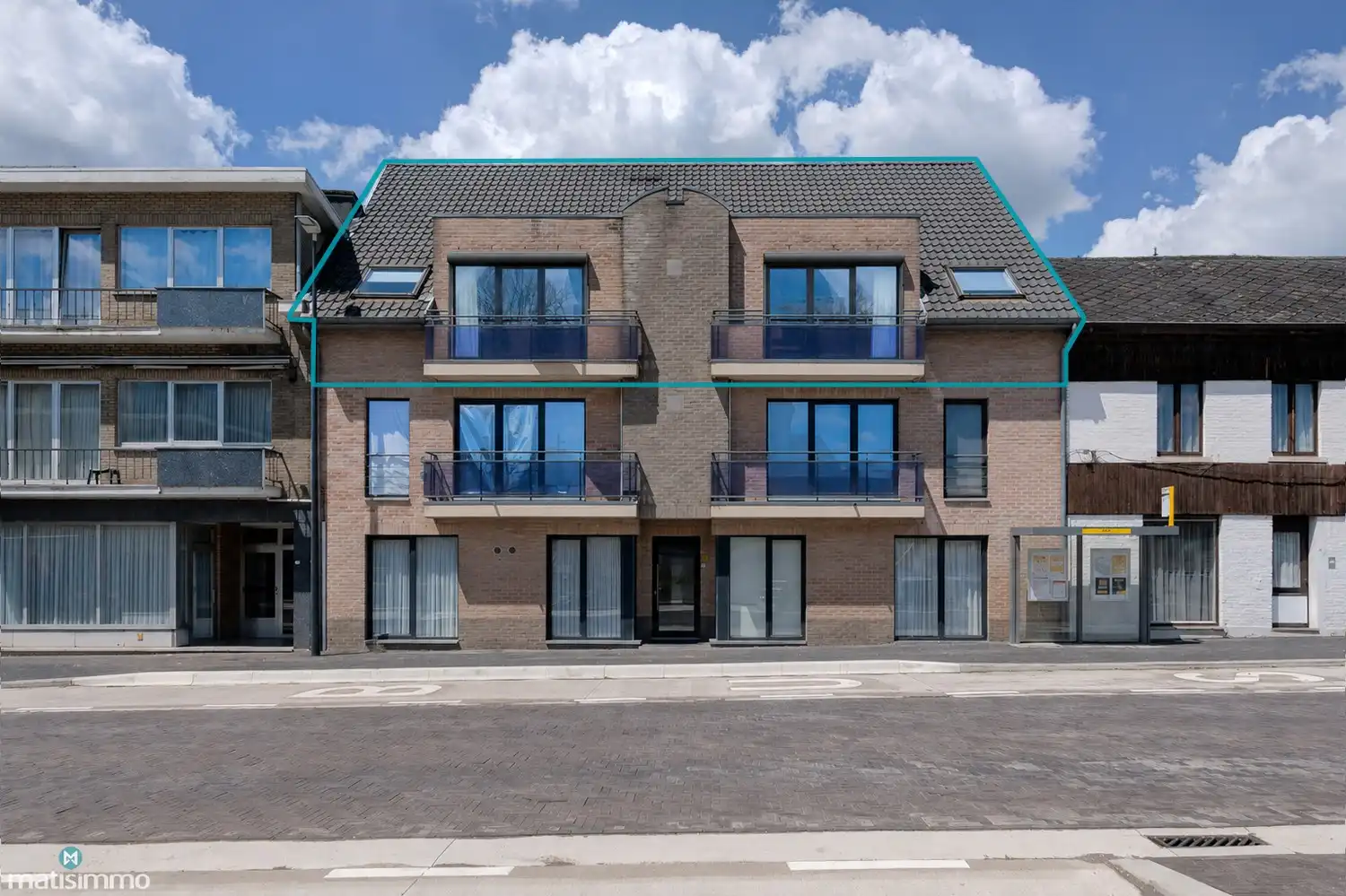 ZEER RUIM ENERGIEZUINIG APPARTEMENT MET 3 SLAAPKAMERS MET PARKEERPLAATS IN HET CENTRUM VAN AS foto 2