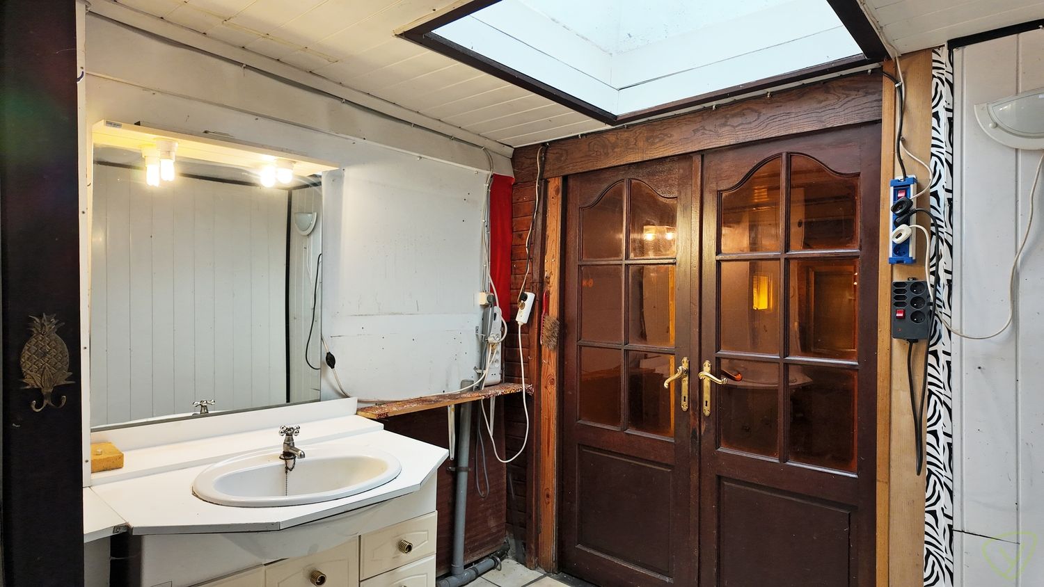 Ruime te renoveren stadswoning in het hartje van Eeklo foto 6