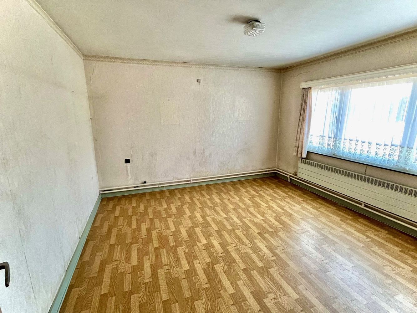 Ruime woning met stallingen op 1.070 M² te Overpelt foto 13