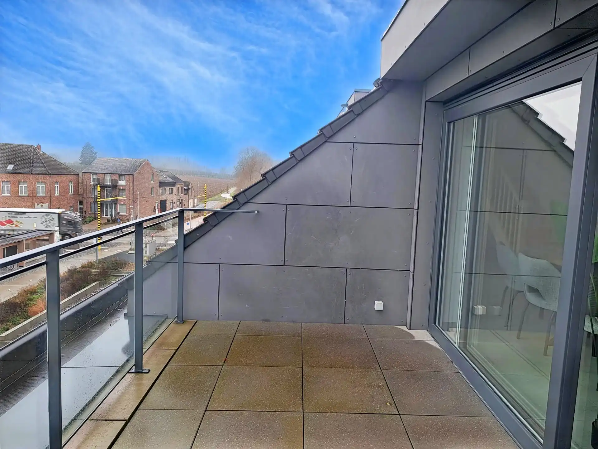 RUIM DUPLEXAPPARTEMENT/PETNHOUSE VAN 192 M² MET 3 SLPK'S IN BORGLOON foto 8