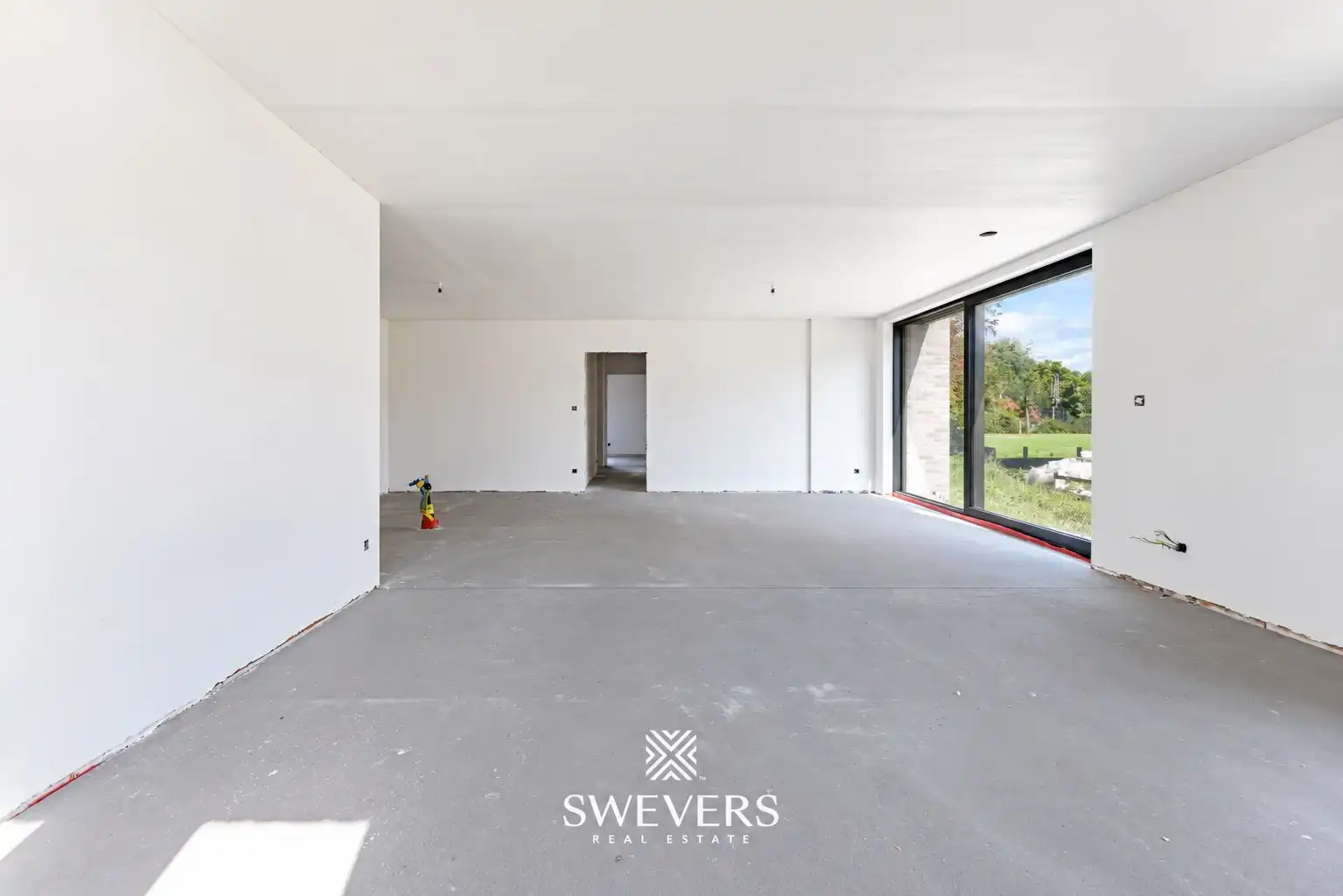 Gelijkvloers 3-slaapkamer appartement met eigen inkom en 2 terrassen in Houthalen foto 5