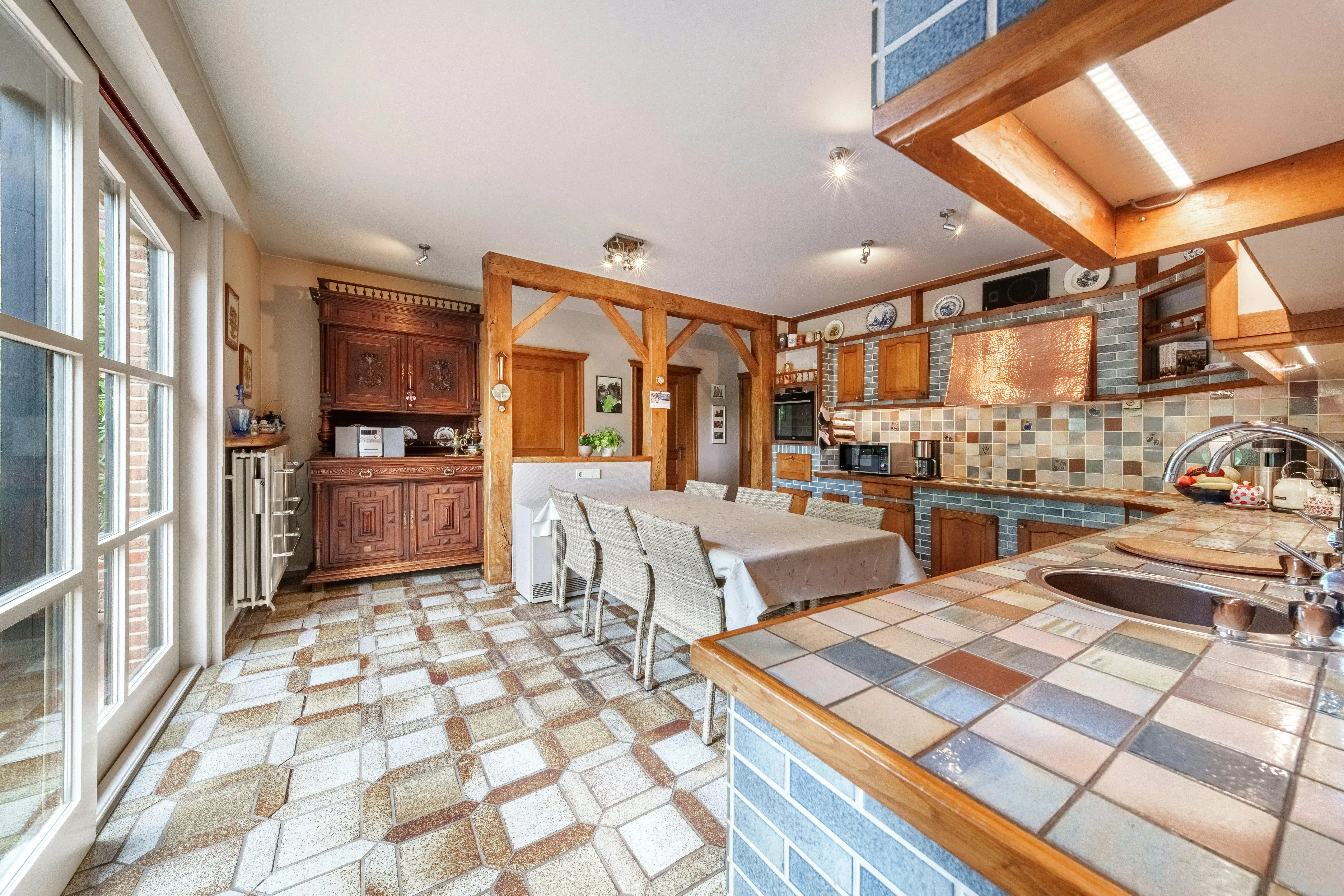 Karaktervol huis te koop in Merkem op 885m² foto 16