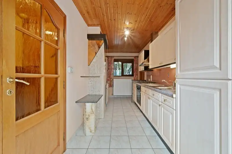 CENTRAAL GELEGEN KMO-GROND  foto 18