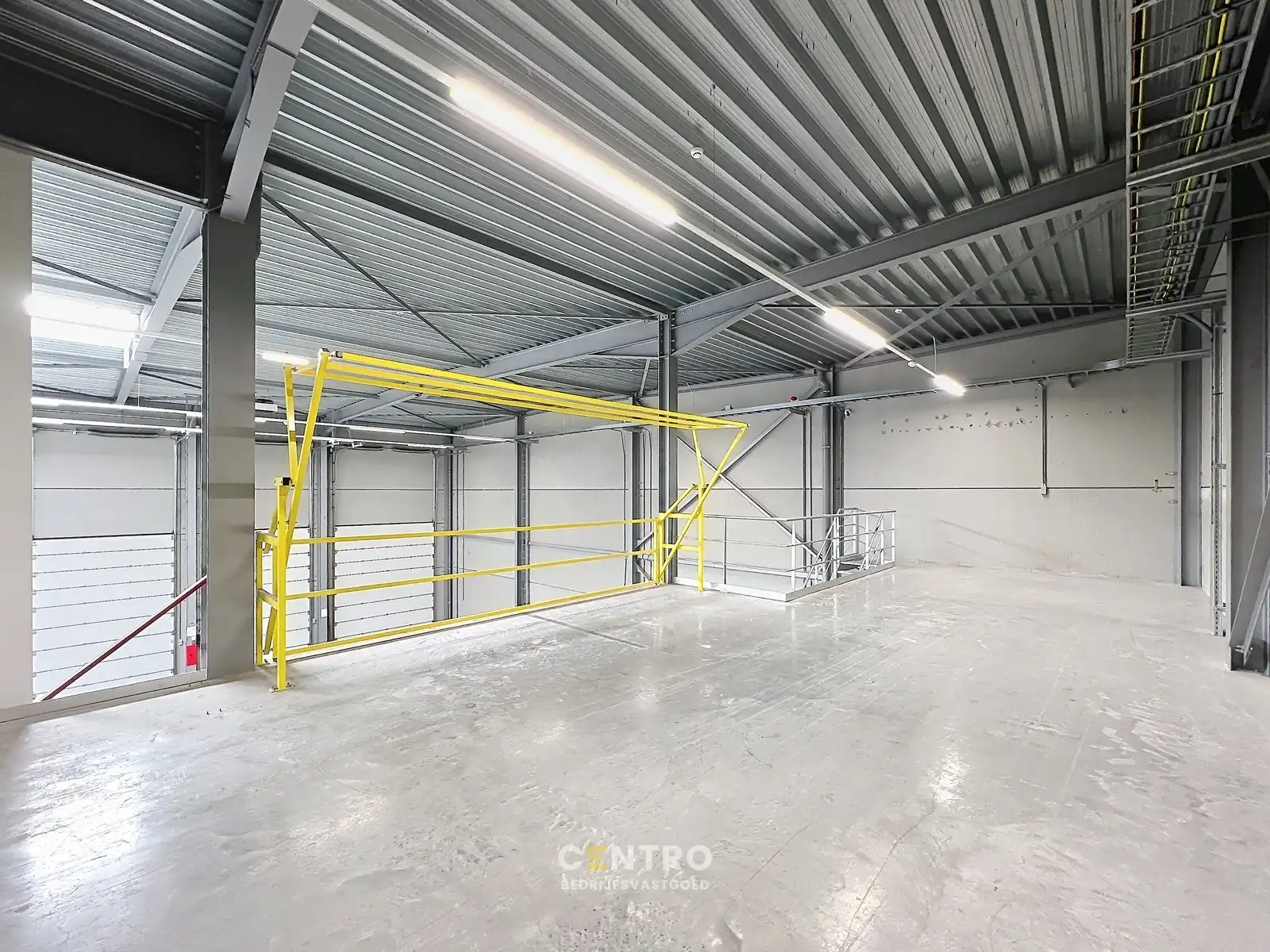 Share-deal: duurzaam, strak en ecologisch HIGH-END afgewerkt bedrijfsgebouw (°2020) met productiehal en kantoren op een perceel van 5.069m². foto 32