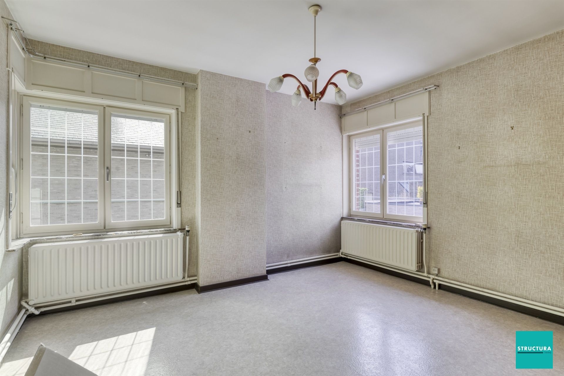Verzorgde woning met potentieel foto 13
