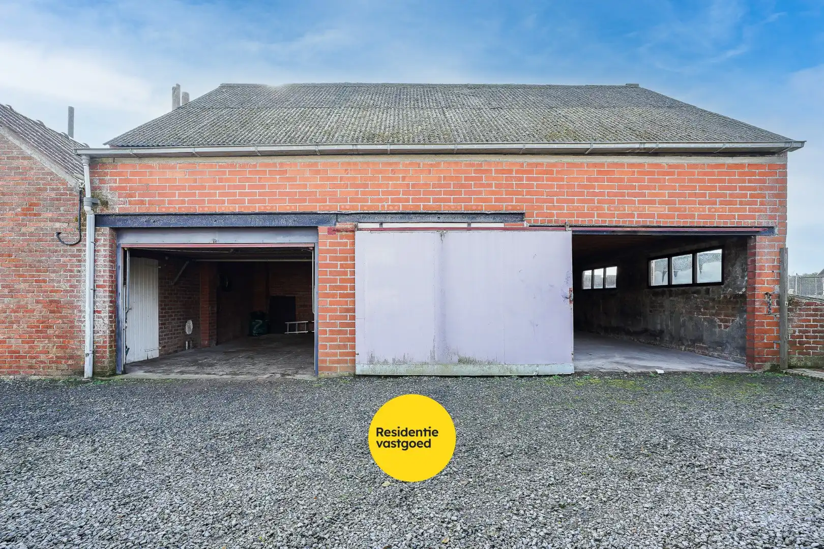 Te renoveren half-open bebouwing in Zerkegem foto 22