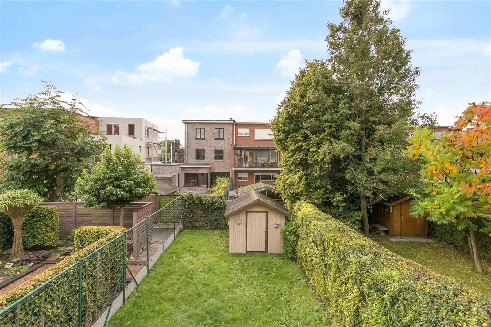 Gunstig gelegen duplex-appartement met inpandige garage en tuin foto 17