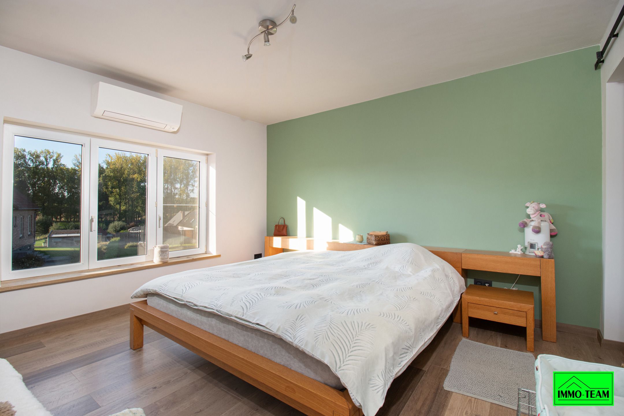 Prachtig gerenoveerde woning met heel wat potentieel foto 15