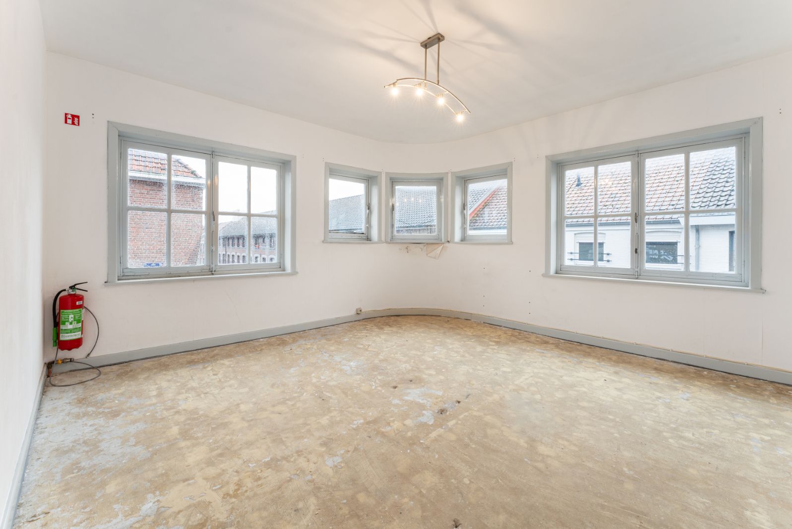 Handelspand met woning in Emelgem foto 8