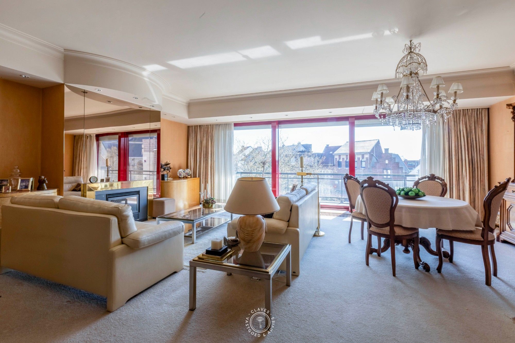 Ruim en energiezuinig appartement in het levendige hart van Sint-Niklaas foto 2