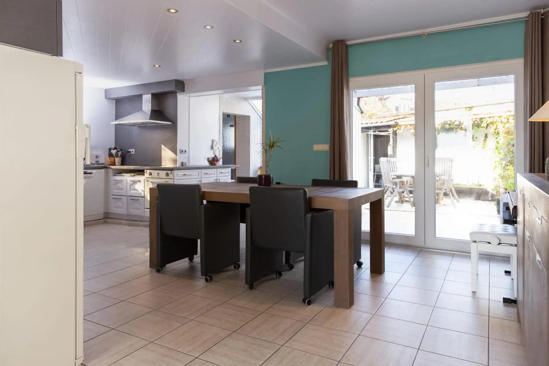 Instapklare GEZINSWONING met o.a. 3 slaapkamers, zonnige tuin en hobbyruimte te Blankenberge! foto 4