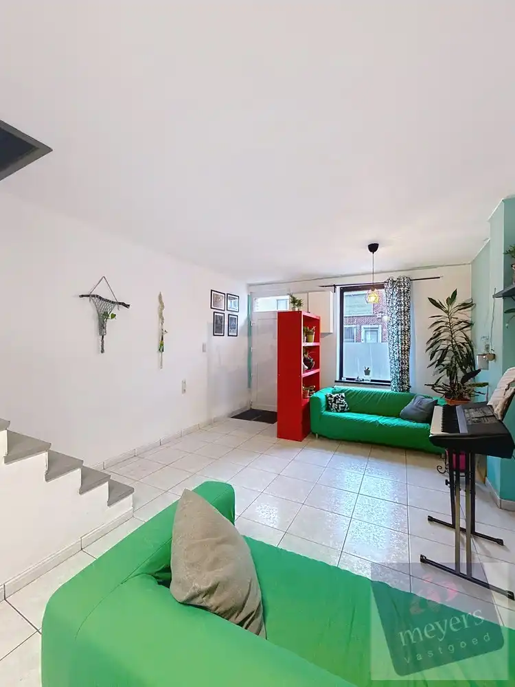 Instapklare woning met tuin en terras foto 4