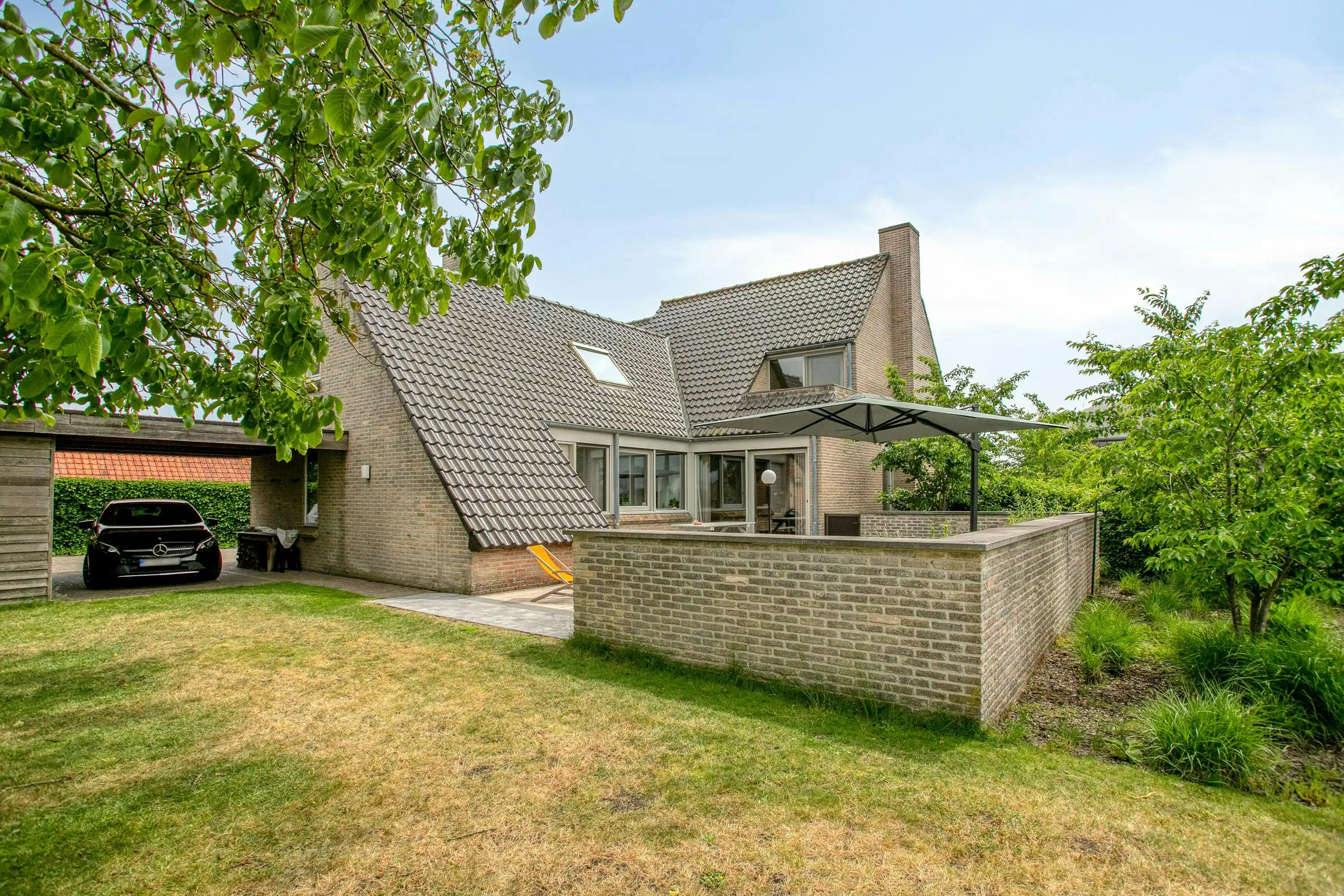 Villa te koop met prachtig zicht op groen te Wingene foto 2