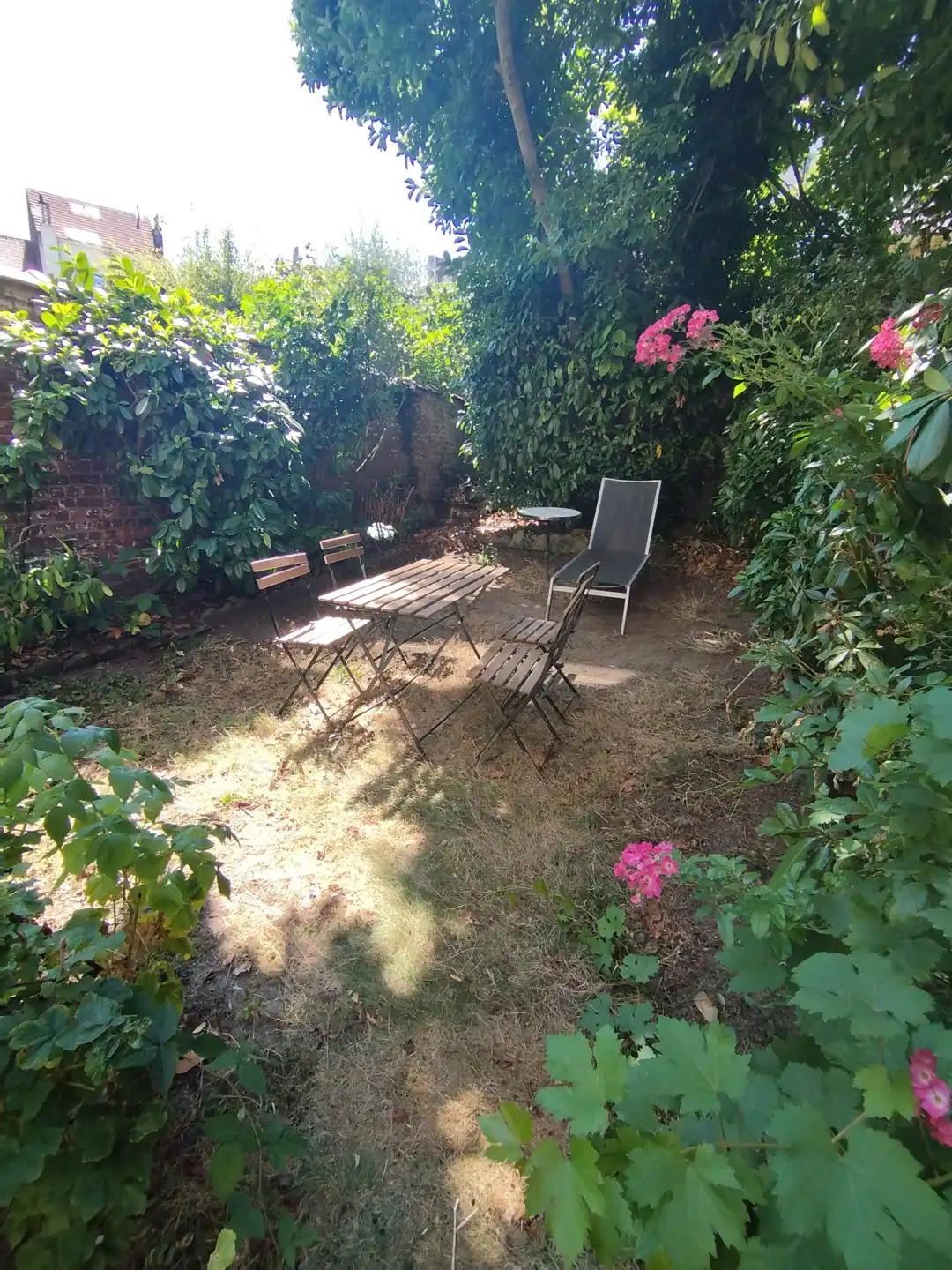 4 KAMERS BESCHIKBAAR IN EEN GEDEELD HUIS foto 4