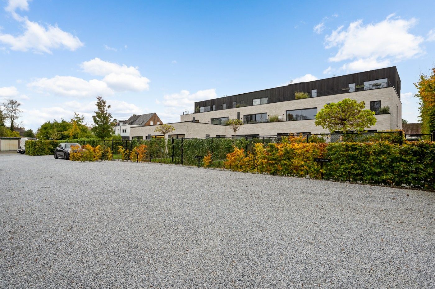 Instapklaar app. op 1ste verd. met 2 slpk., terras en autostaanplaats foto 23