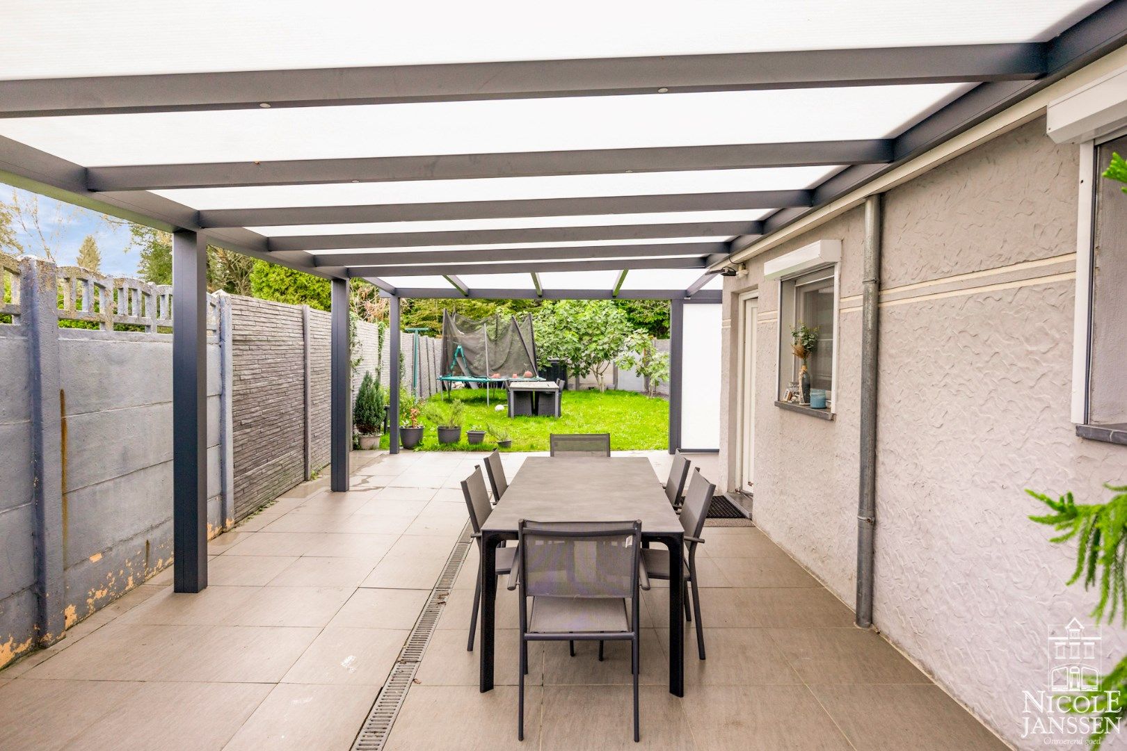 Gerenoveerde gezinswoning  foto 47