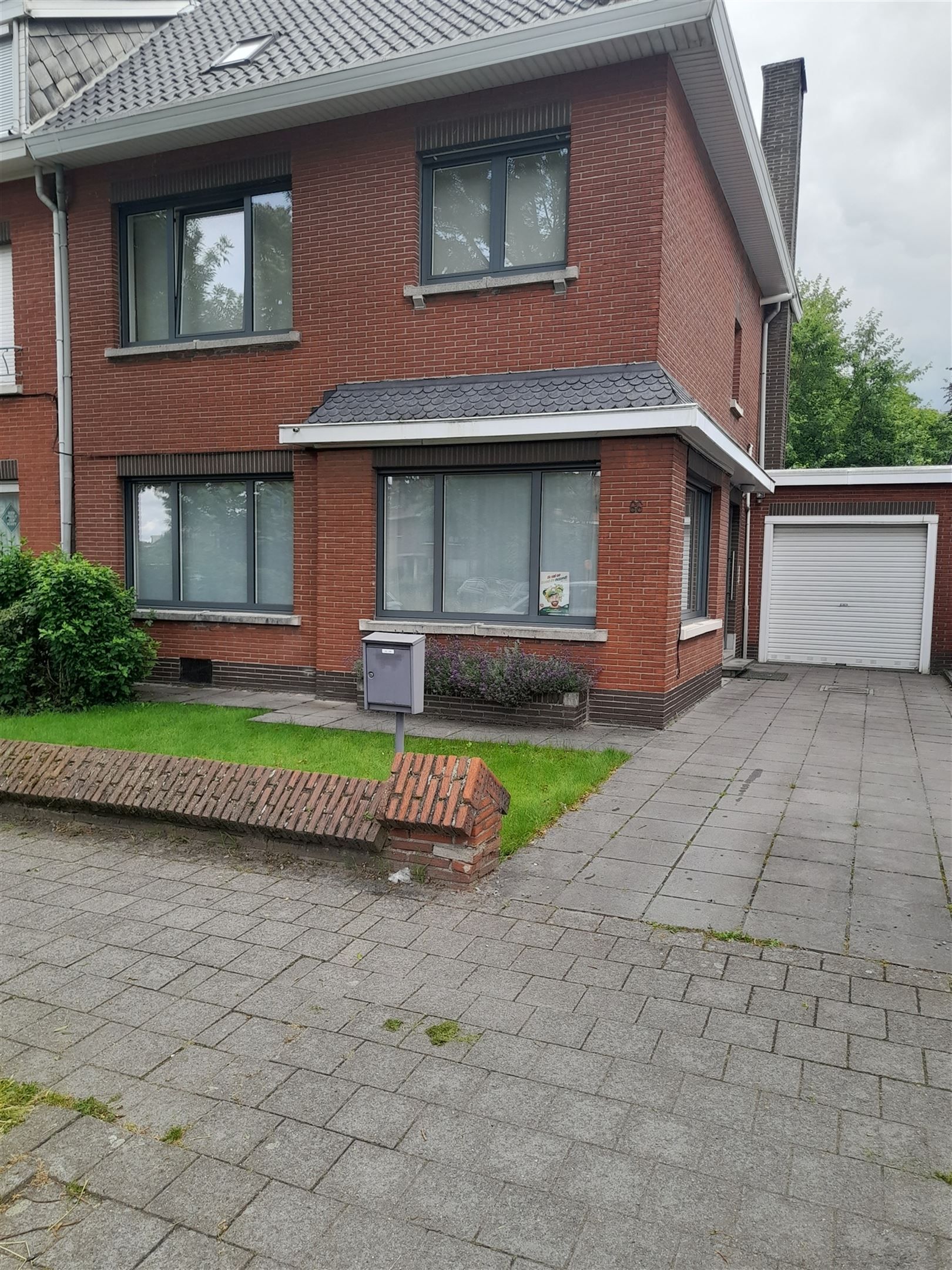 Nette en comfortabele ééngezinswoning met 3 slpk in Mortsel foto 1