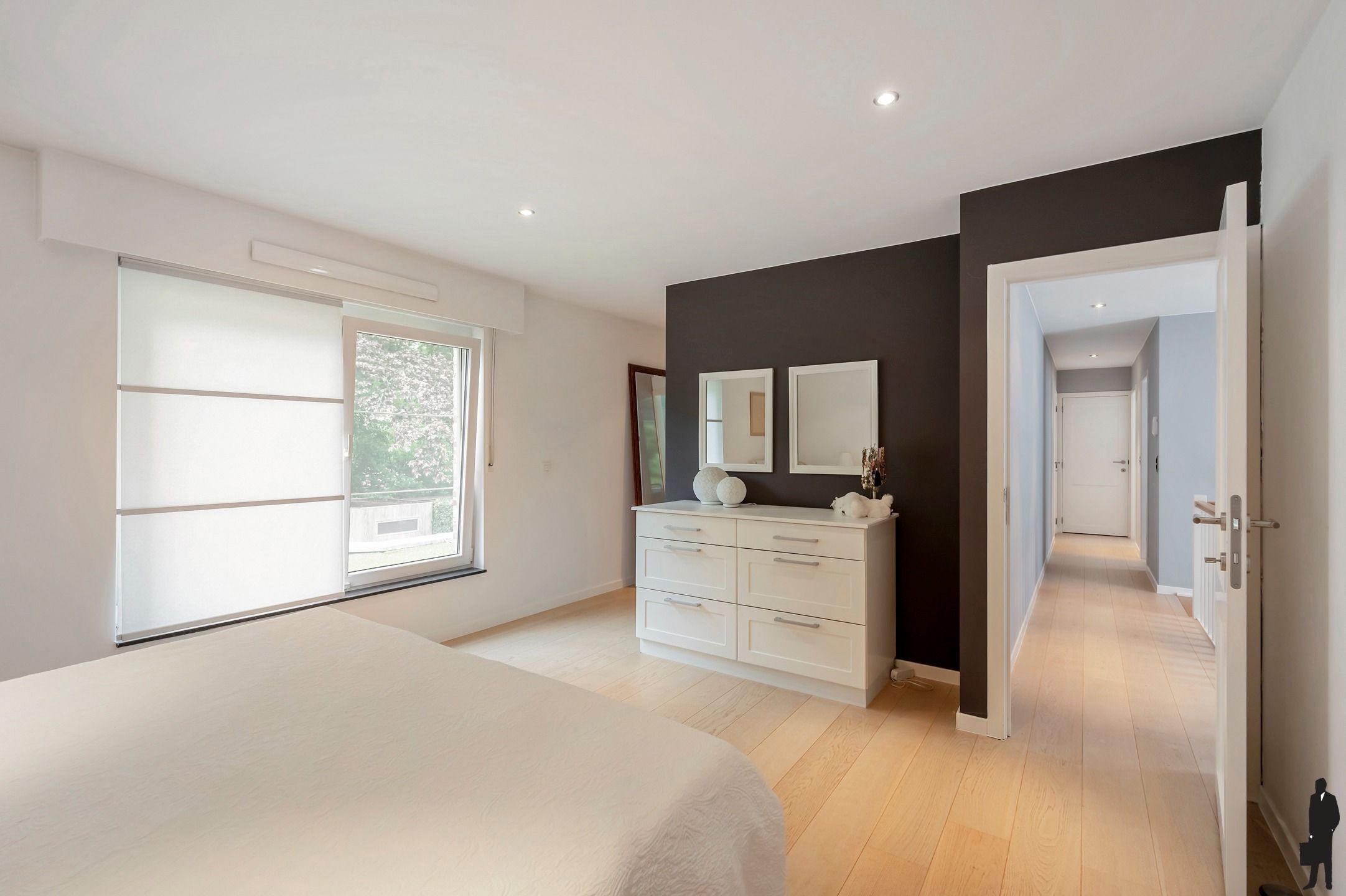 Verrassend instapklare ruime woning op centrale locatie te Brasschaat! foto 17