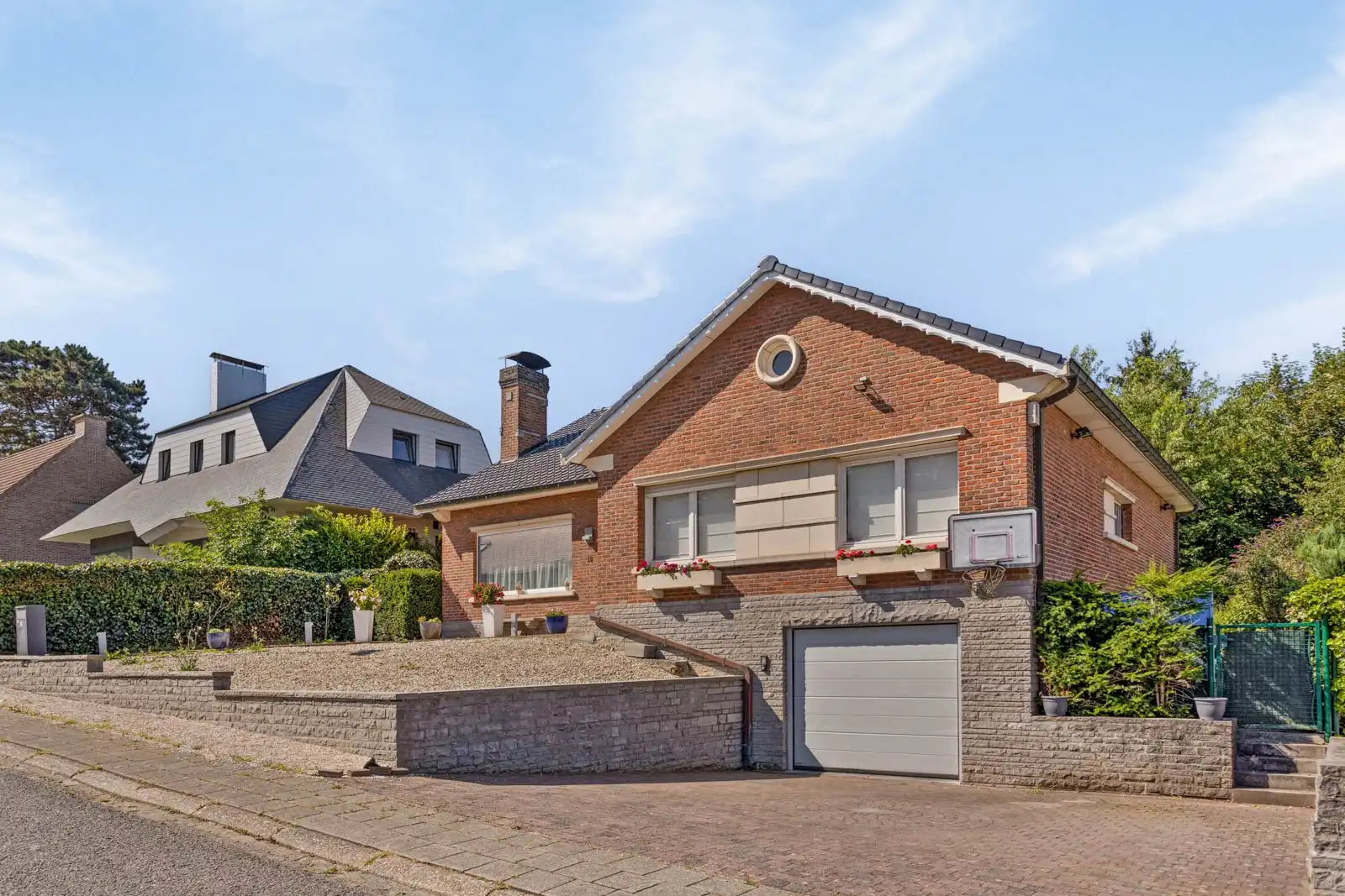 WONING met 4 kamers + bureau + dubbele garage 1640 SINT-GENESIUS-RODE foto 2