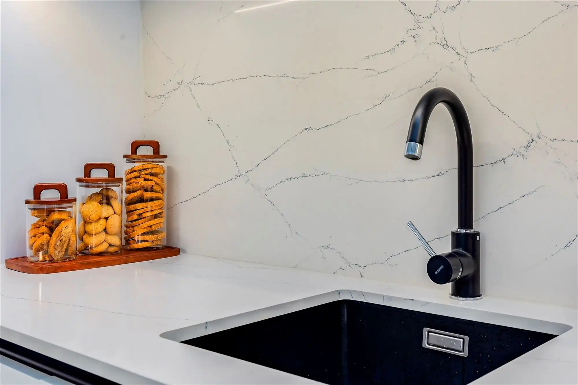 Stijlvolle gerenoveerde halfopen bebouwing met tuin en 3 slaapkamers in Oostmalle foto 14