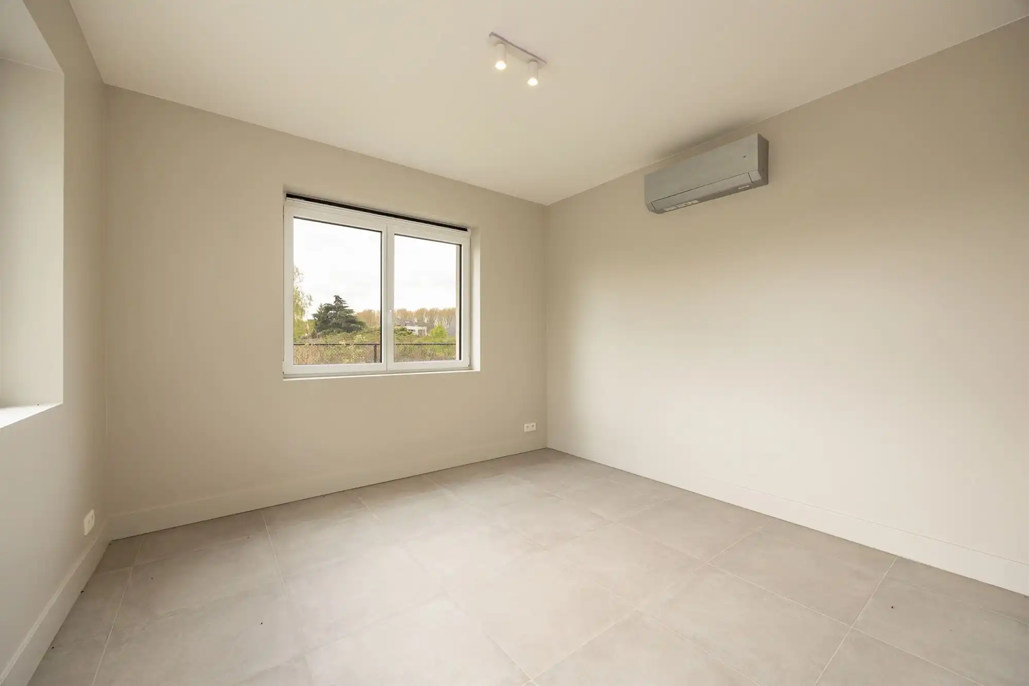 Energiezuinige open bebouwing met landelijk zicht foto 15