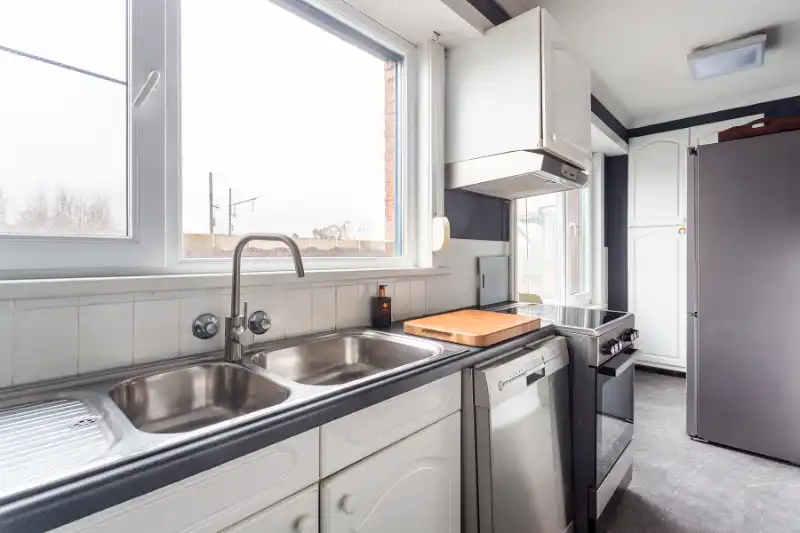 Ruime woning op toplocatie, mooie tuin, instapklaar! foto 16