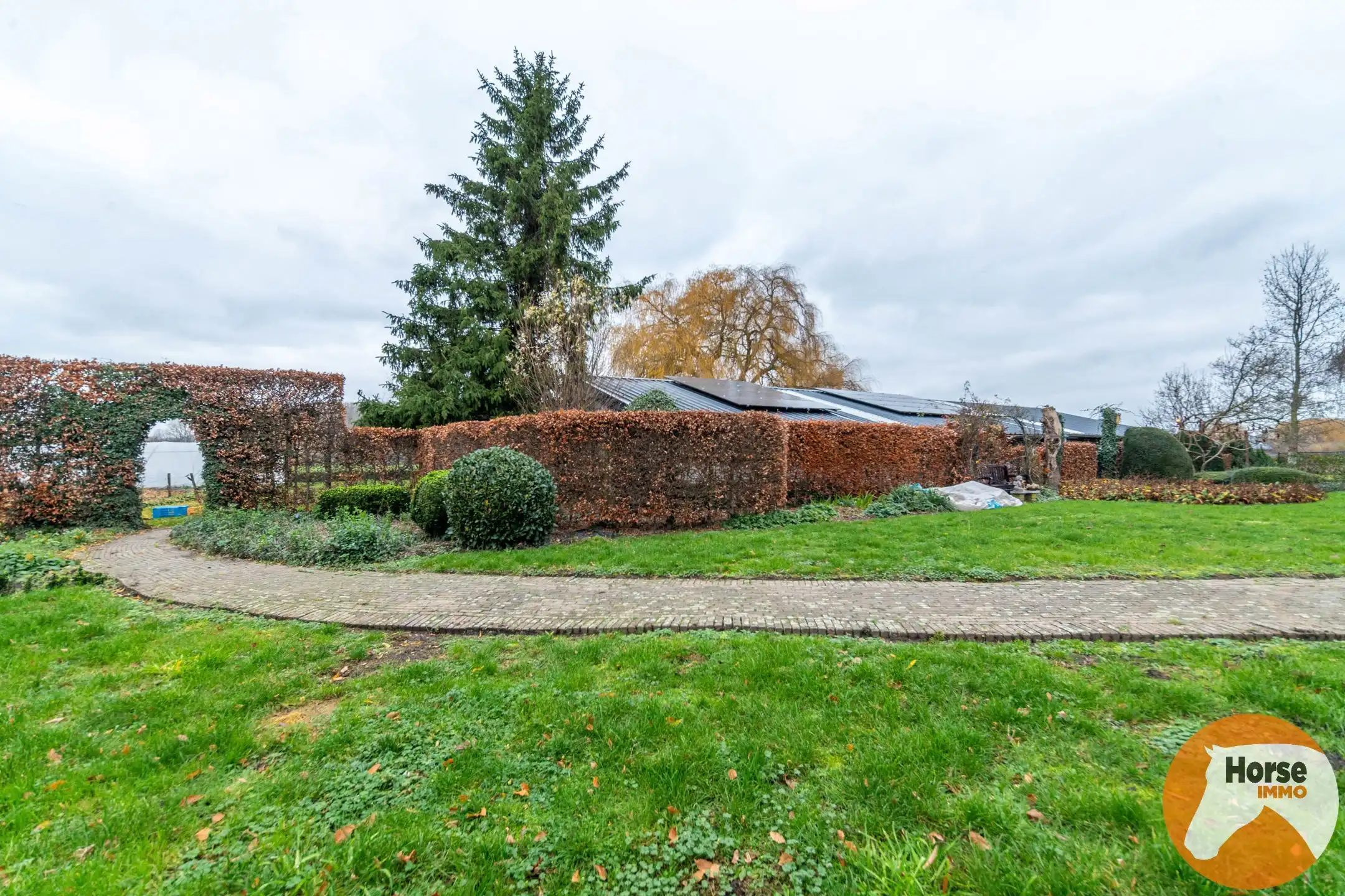 SCHELLE - Centraal gelegen ruime woning met loods en weides  foto 14