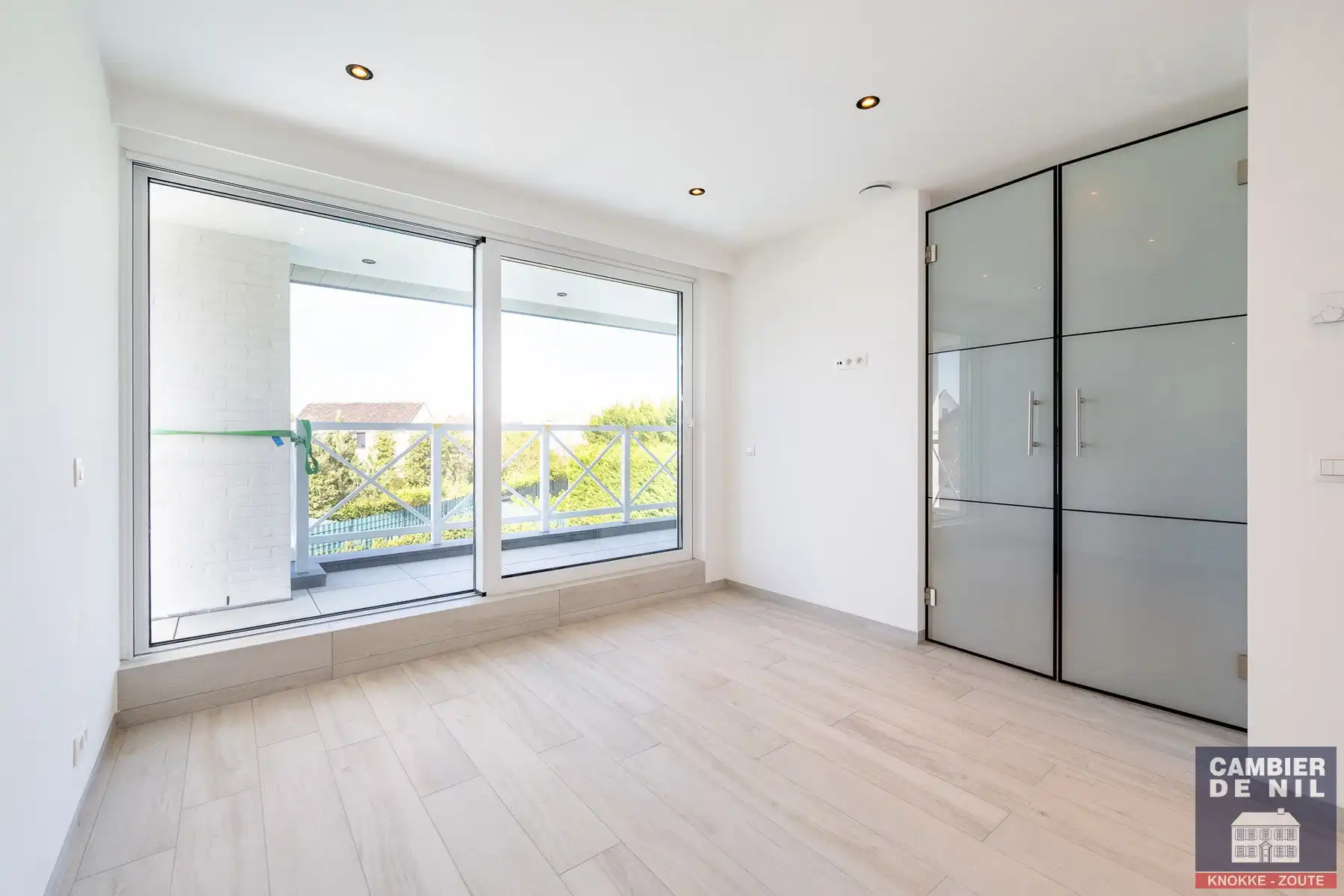 Prachtige ongemeubelde nieuwbouwwoning nabij het centrum van Knokke, gelegen in het rustige Izabellapolder. foto 31