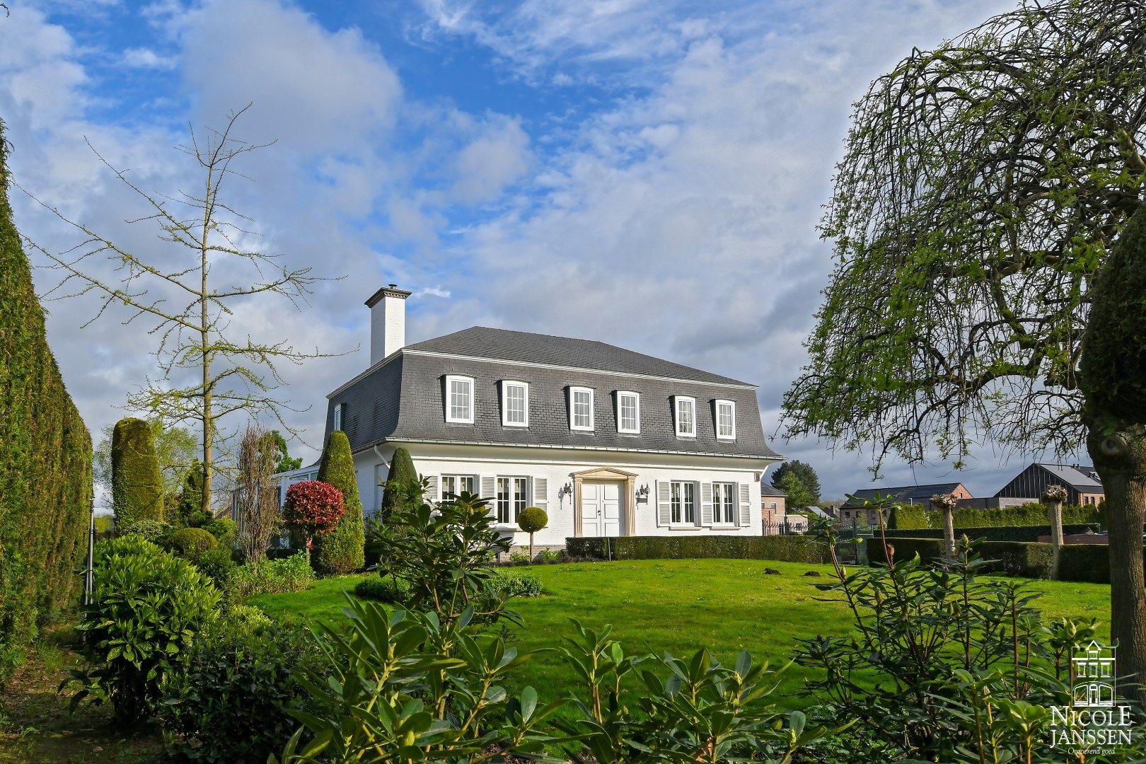 Royaal landhuis met 4 slaapkamers en diepe achtertuin foto 2